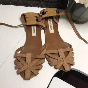 Flat ankle Sandals